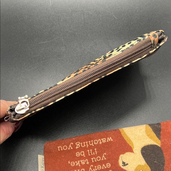 Primitives by Kathy Rustic Redsish Dog + Leopard Pouch Set/2 - Picture 7 of 10